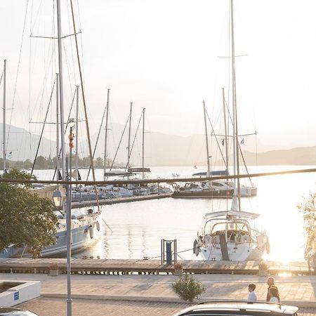 The White Rose Apartment Poros Town ภายนอก รูปภาพ