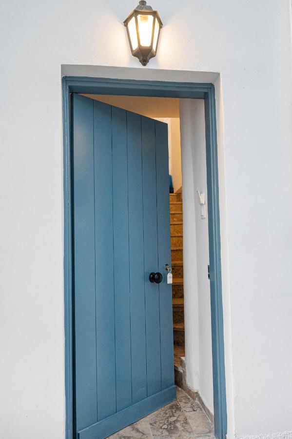 The White Rose Apartment Poros Town ภายนอก รูปภาพ