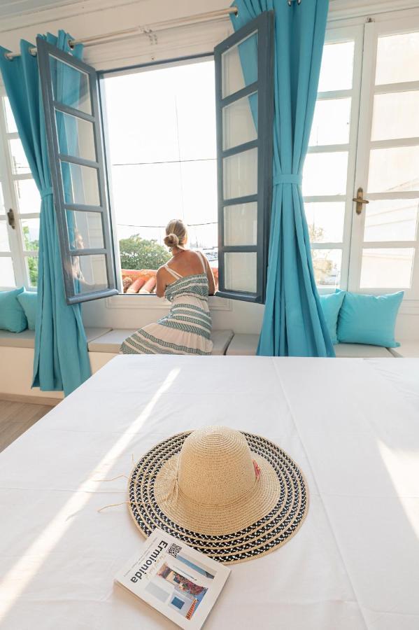 The White Rose Apartment Poros Town ภายนอก รูปภาพ